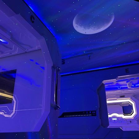 Bmax Spacepods Île de Mactan Extérieur photo