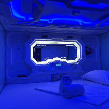 Bmax Spacepods Île de Mactan Extérieur photo