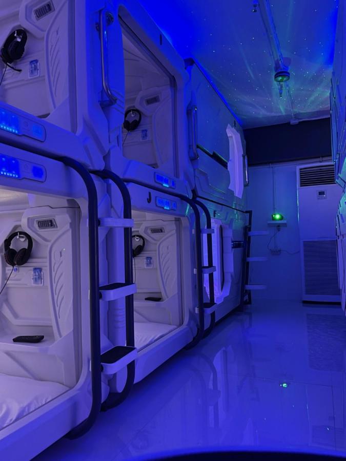 Bmax Spacepods Île de Mactan Extérieur photo