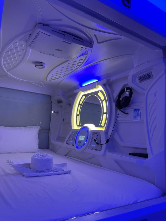 Bmax Spacepods Île de Mactan Extérieur photo